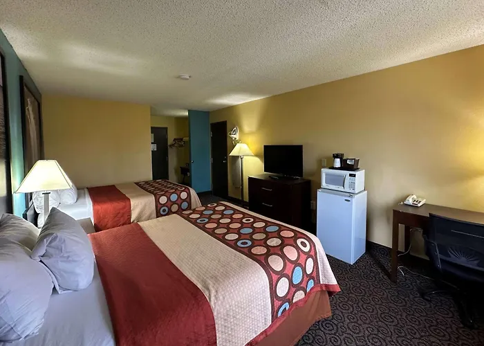 Super 8 By Wyndham Appleton