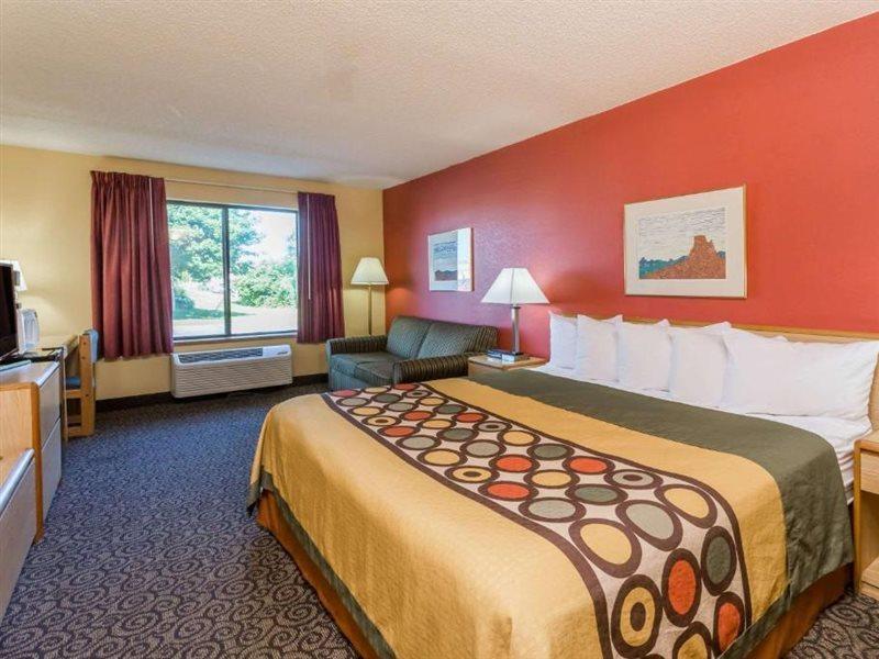 Super 8 By Wyndham