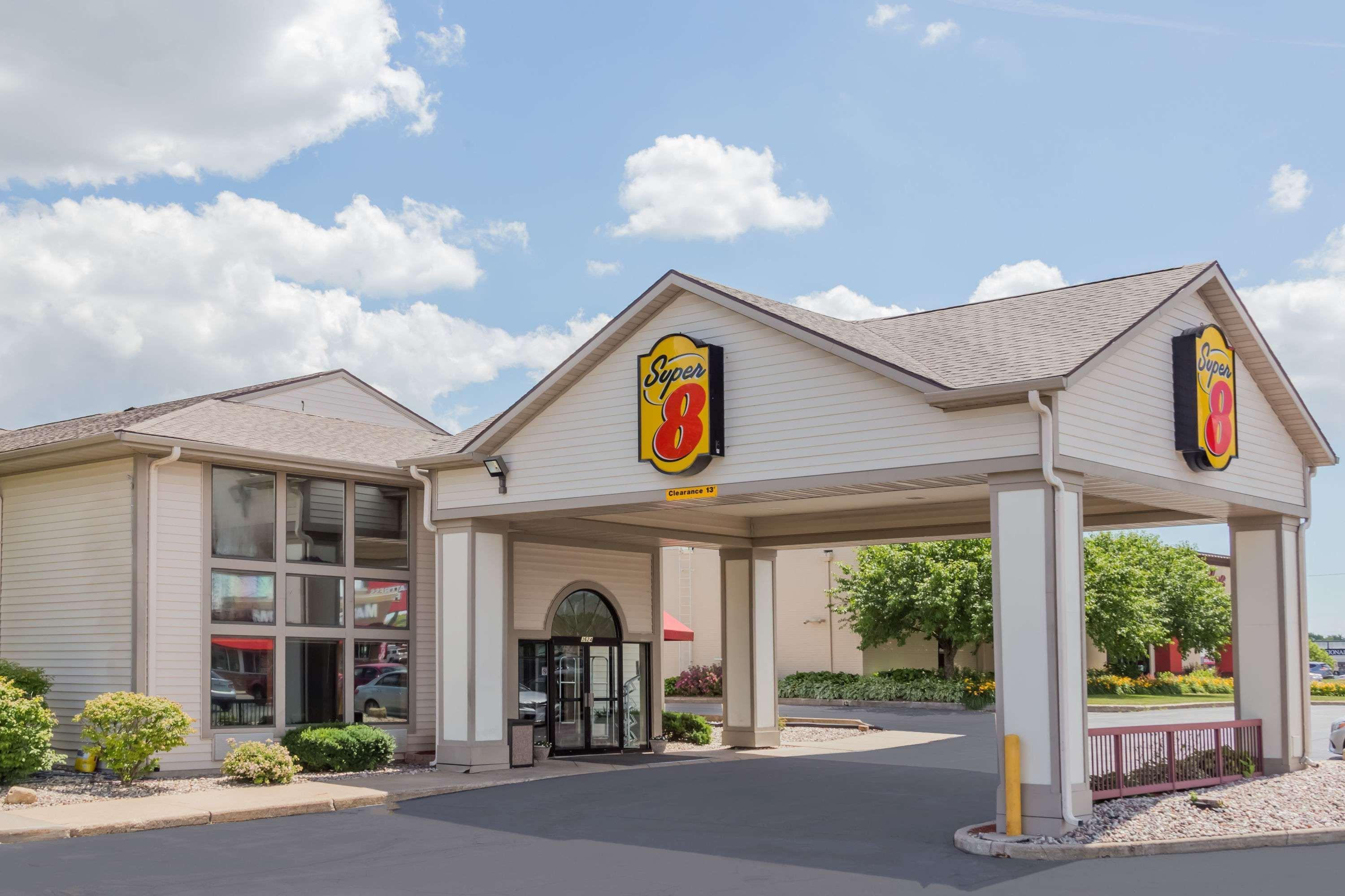 Hotel Super 8 By Wyndham
