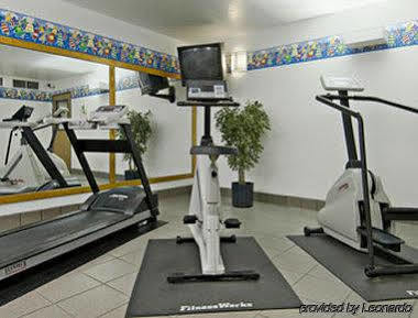 Hotel Super 8 By Wyndham 2*